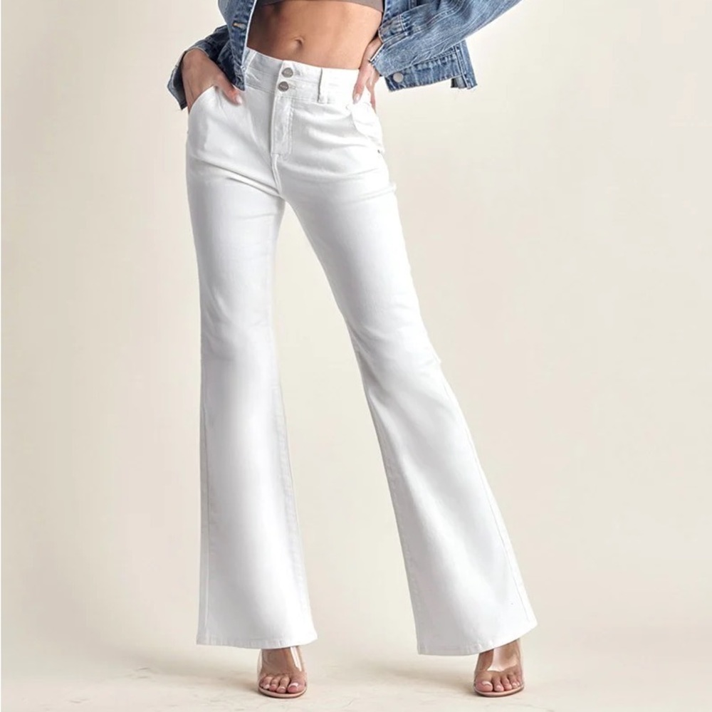 Risen Brand Flare Jeans White size 31